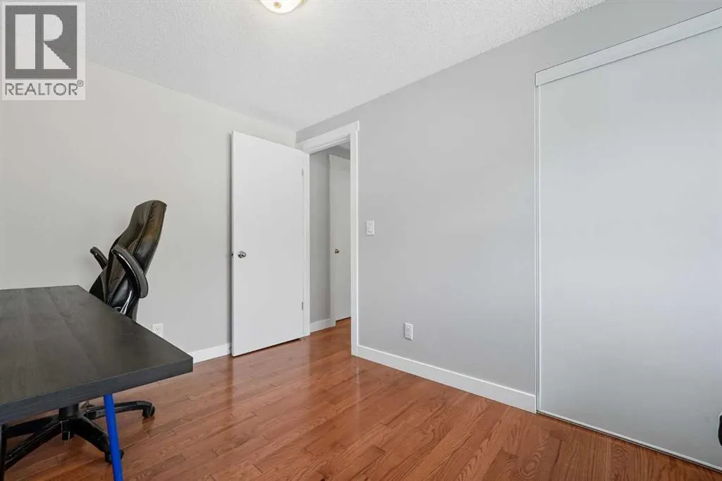 51, 5400 Dalhousie Drive NW