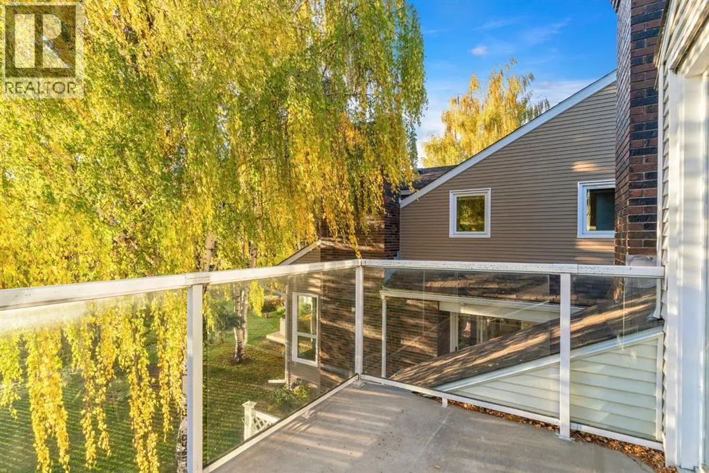 23, 275 Woodridge Drive SW