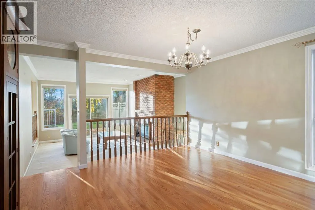 23, 275 Woodridge Drive SW