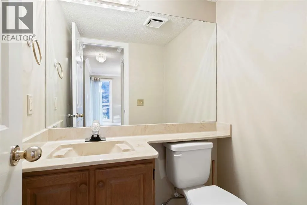 23, 275 Woodridge Drive SW