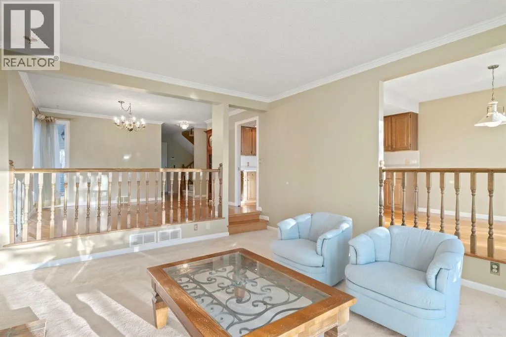 23, 275 Woodridge Drive SW