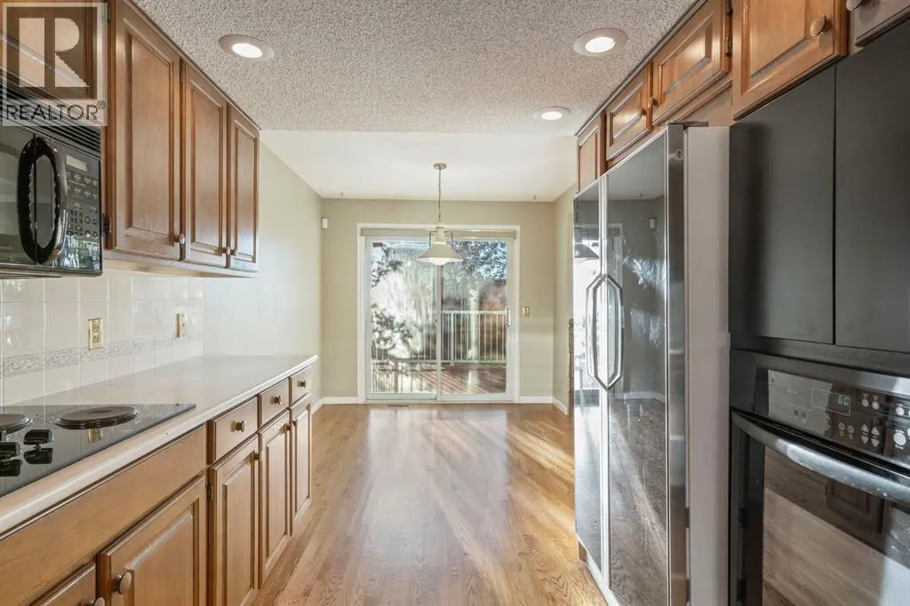 23, 275 Woodridge Drive SW