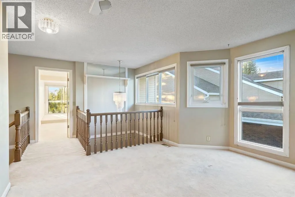 23, 275 Woodridge Drive SW