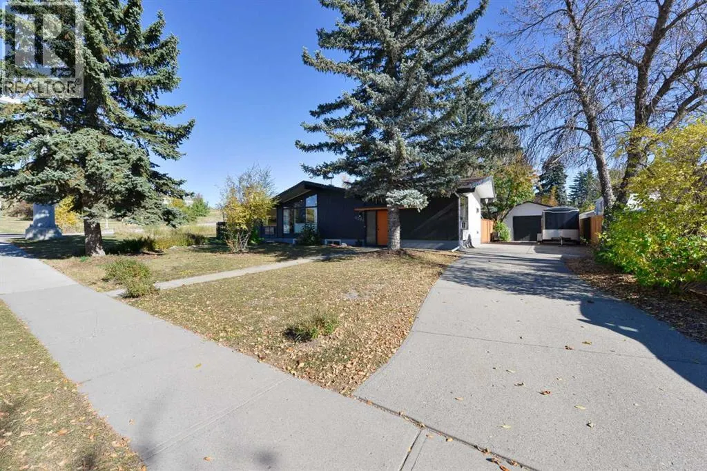 6304 Crowchild Trail SW