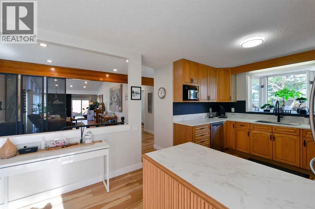 6304 Crowchild Trail SW