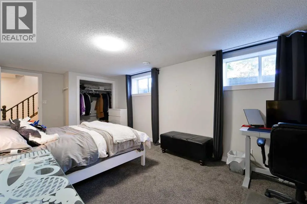 6304 Crowchild Trail SW