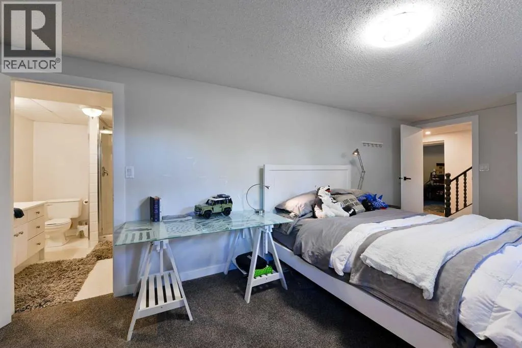 6304 Crowchild Trail SW