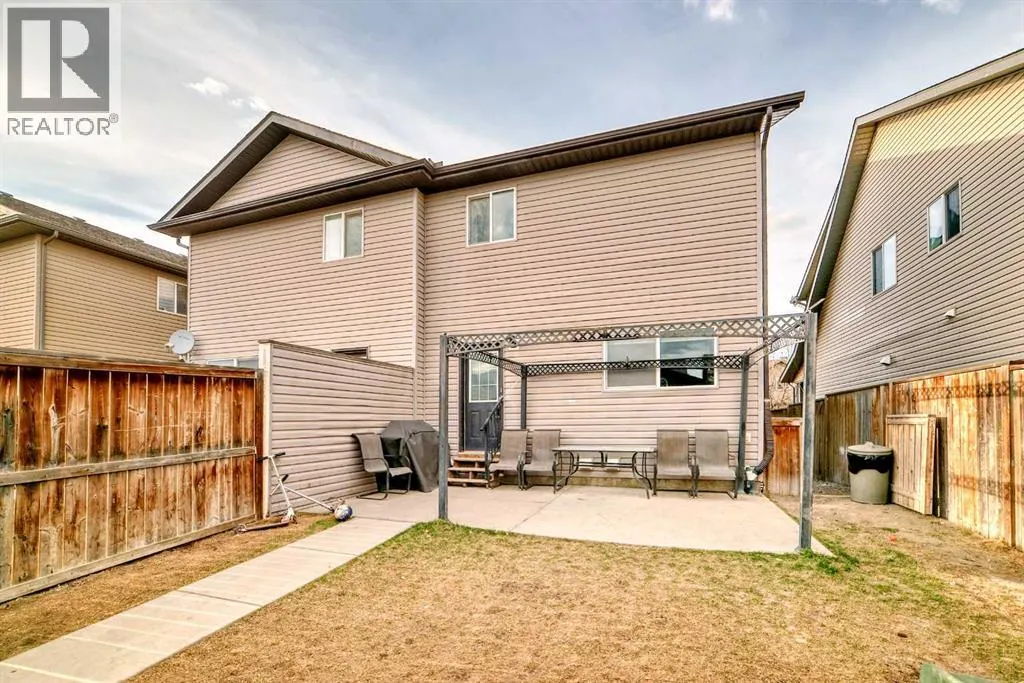 290 Luxstone Way SW