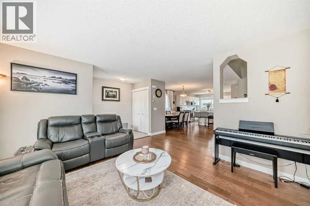 290 Luxstone Way SW