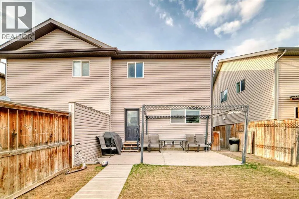 290 Luxstone Way SW