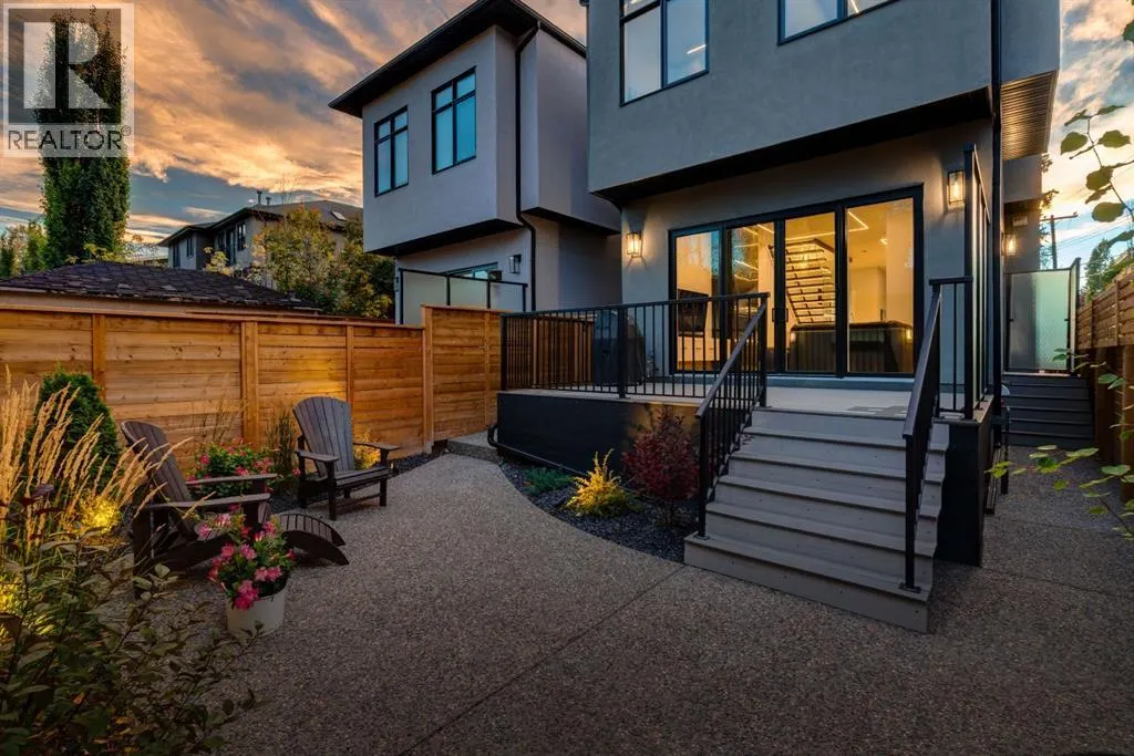 1902 13 Street SW