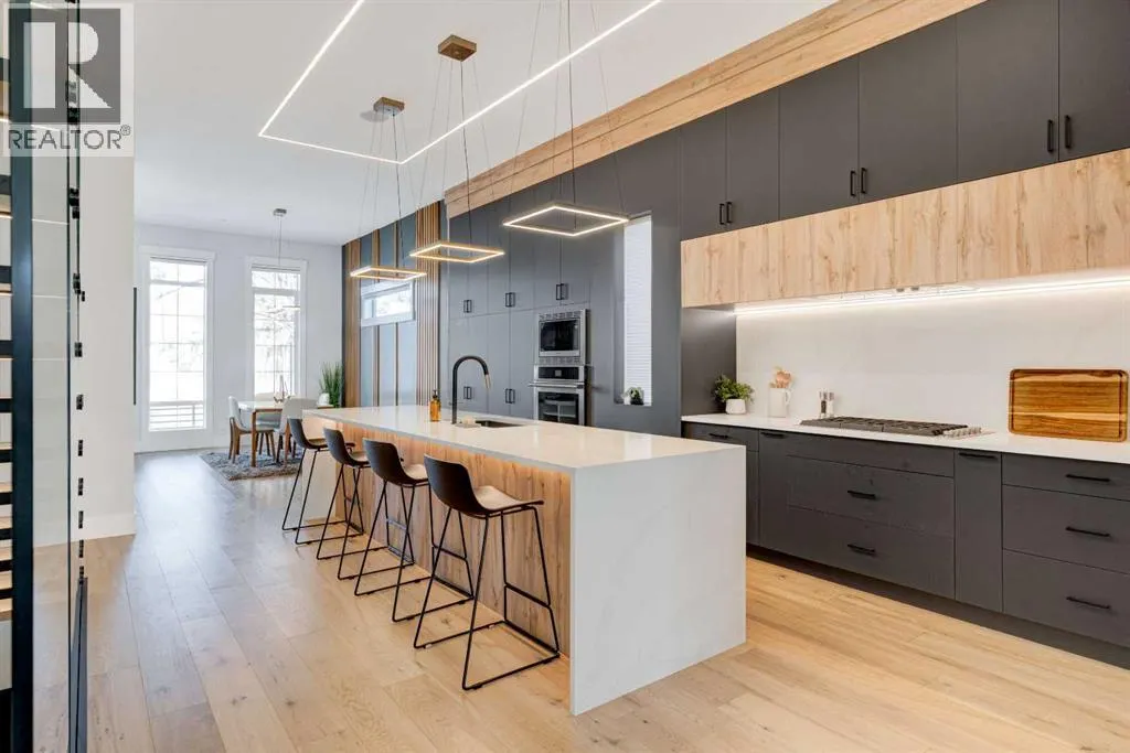 1902 13 Street SW