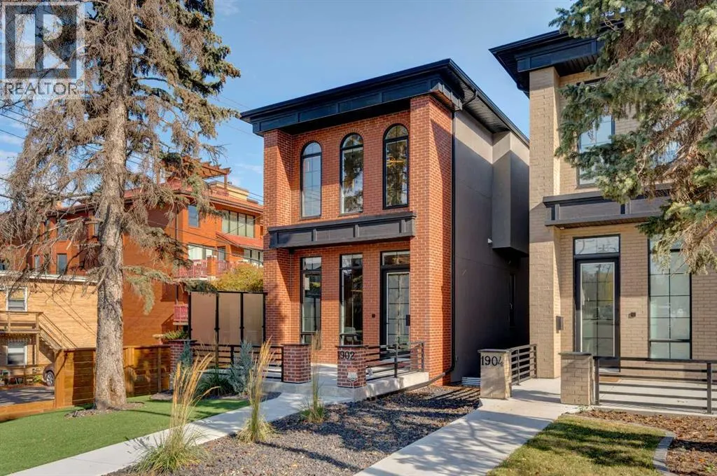 1902 13 Street SW
