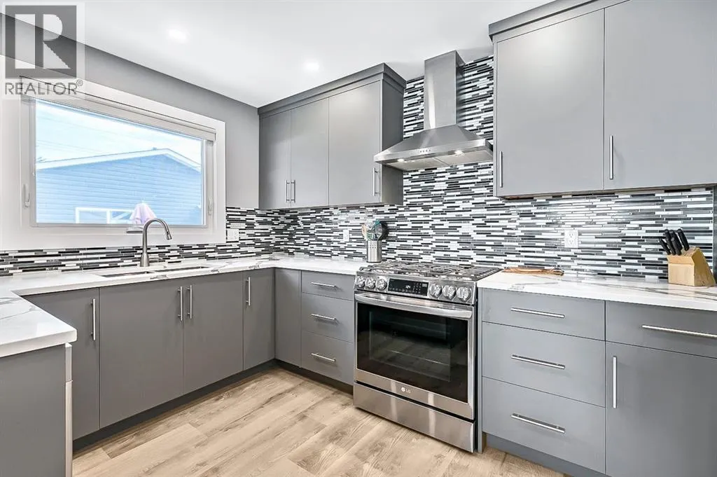 128 Queen Alexandra Close SE