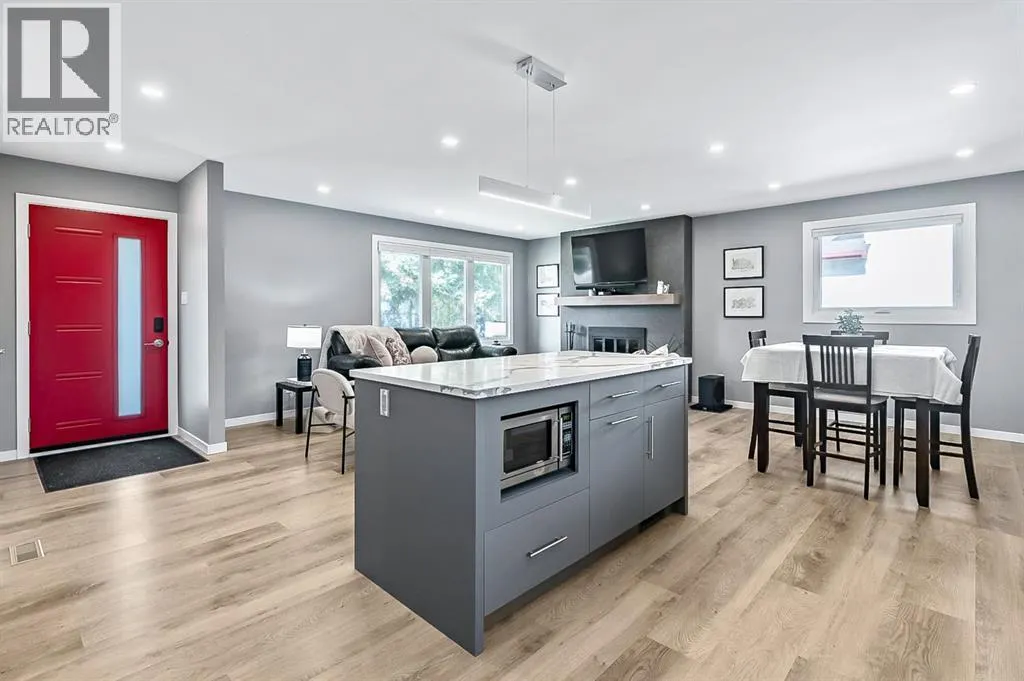 128 Queen Alexandra Close SE