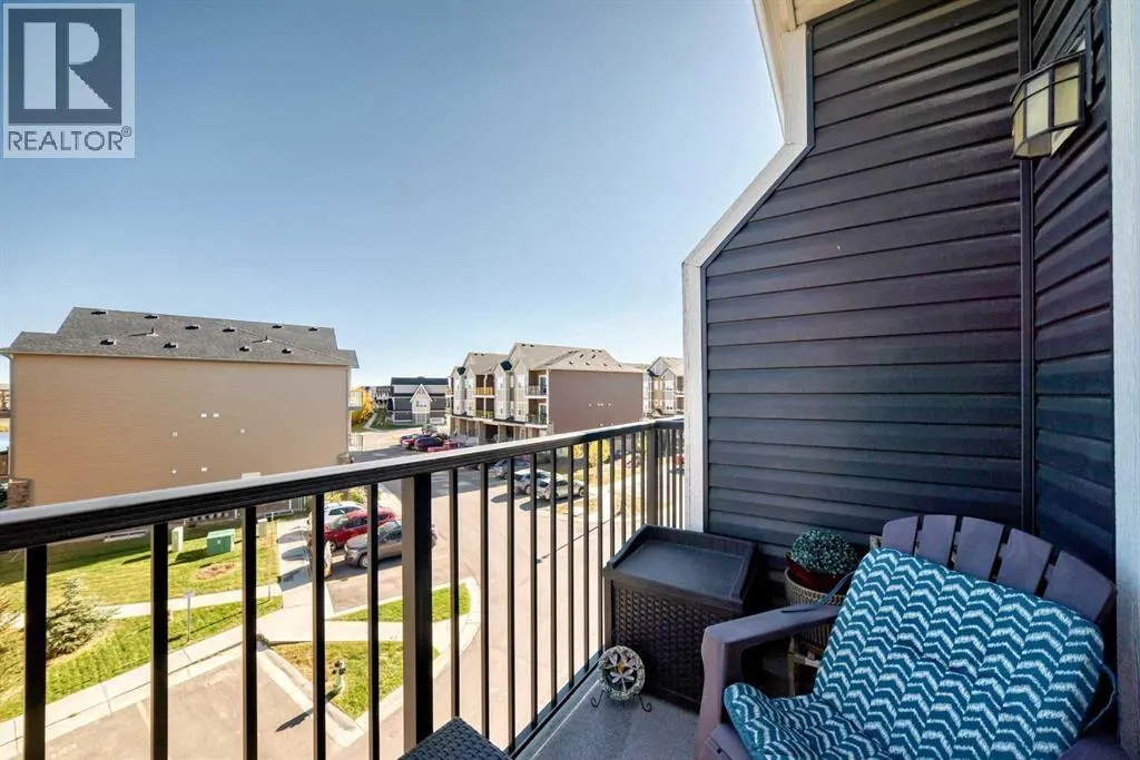 803, 250 Fireside View