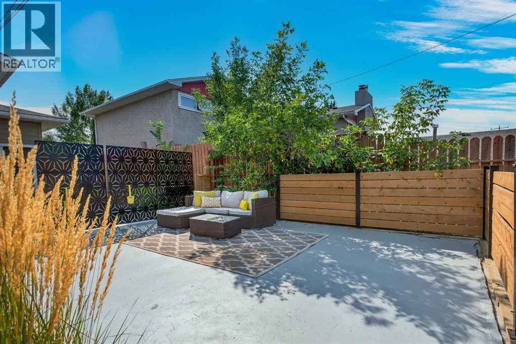 35 Fairview Drive SE