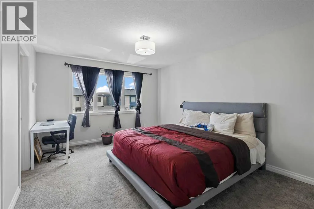33 Homestead Crescent NE