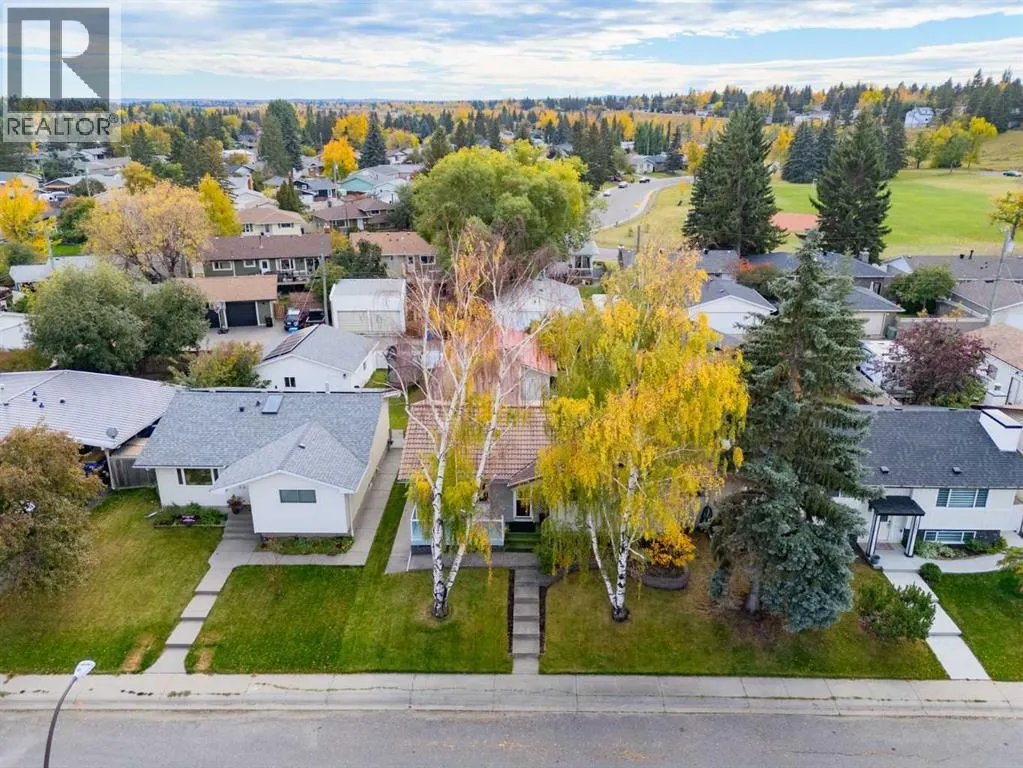 1147 Lake Huron Crescent SE