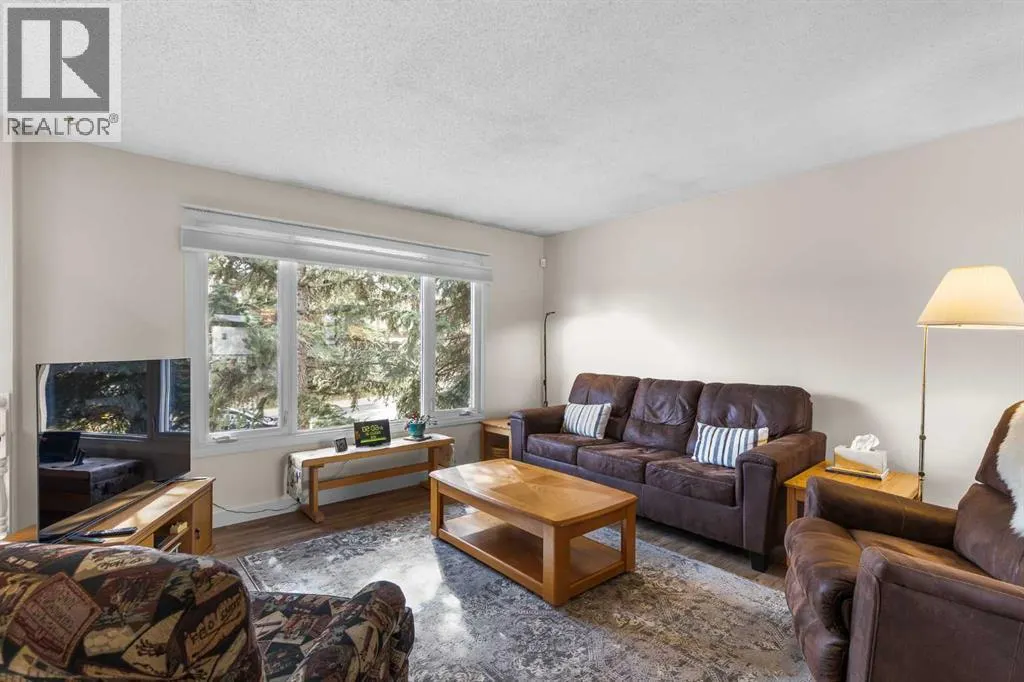 108 Beaconsfield Rise NW