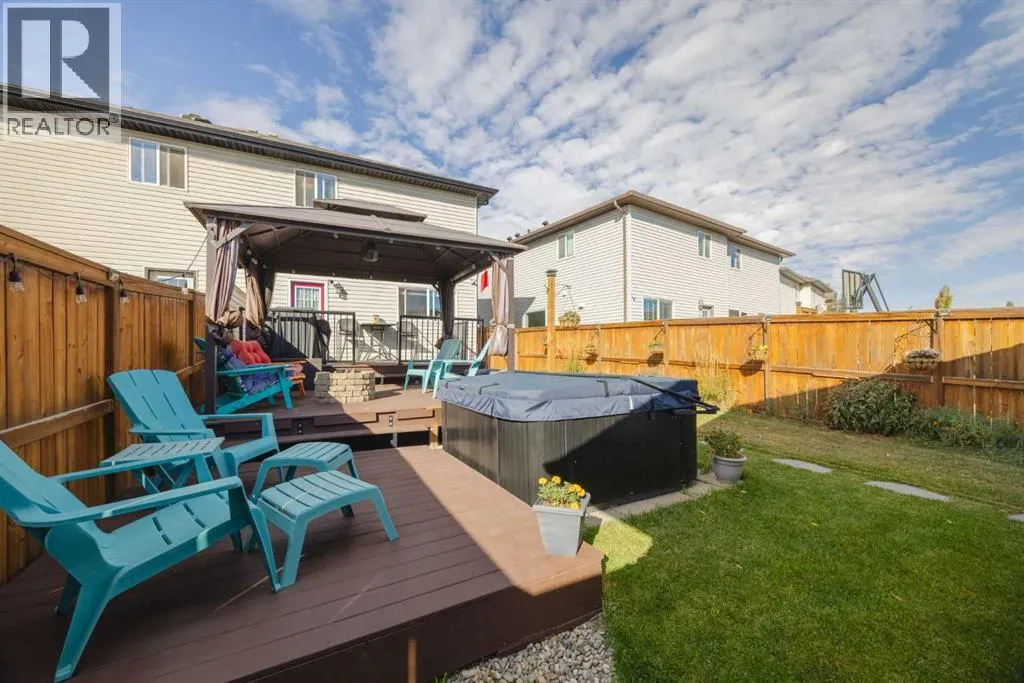 47 Luxstone Point SW