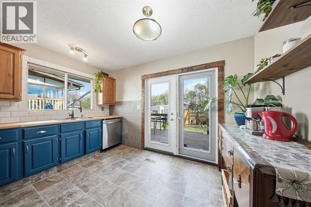 55 Nyman Crescent