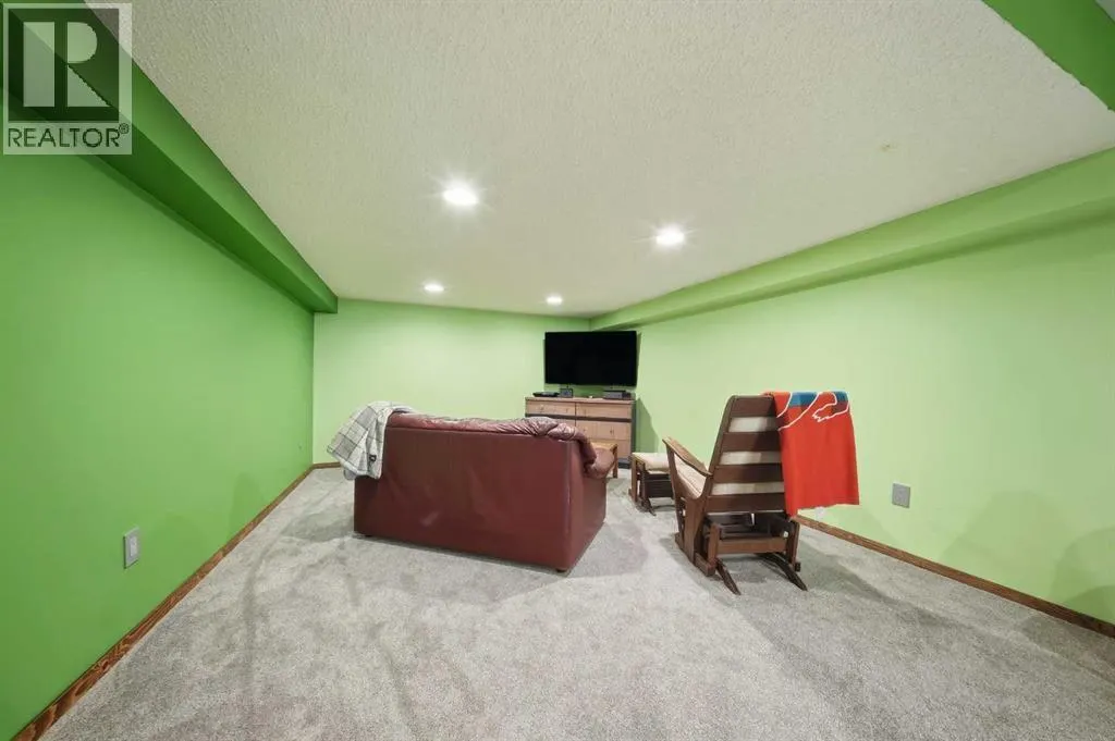 55 Nyman Crescent