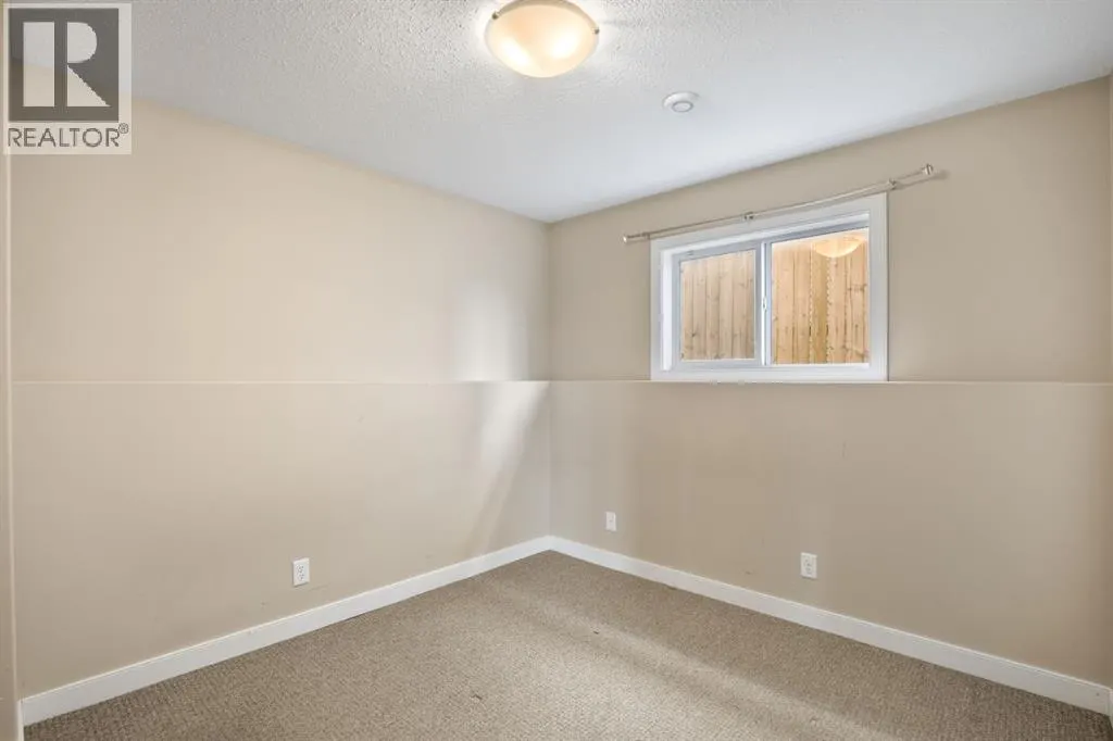 130 Larsen Crescent