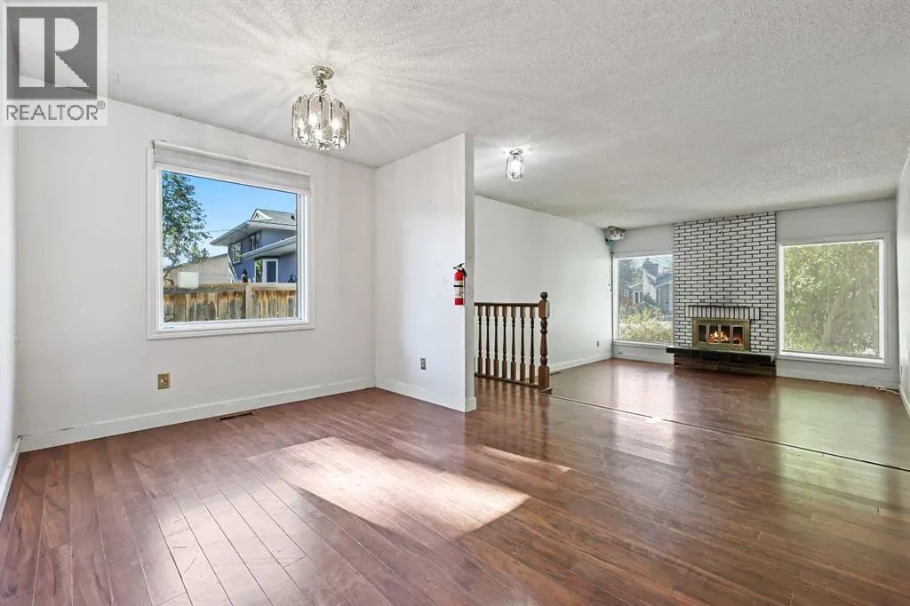 256 Cedarpark Drive SW
