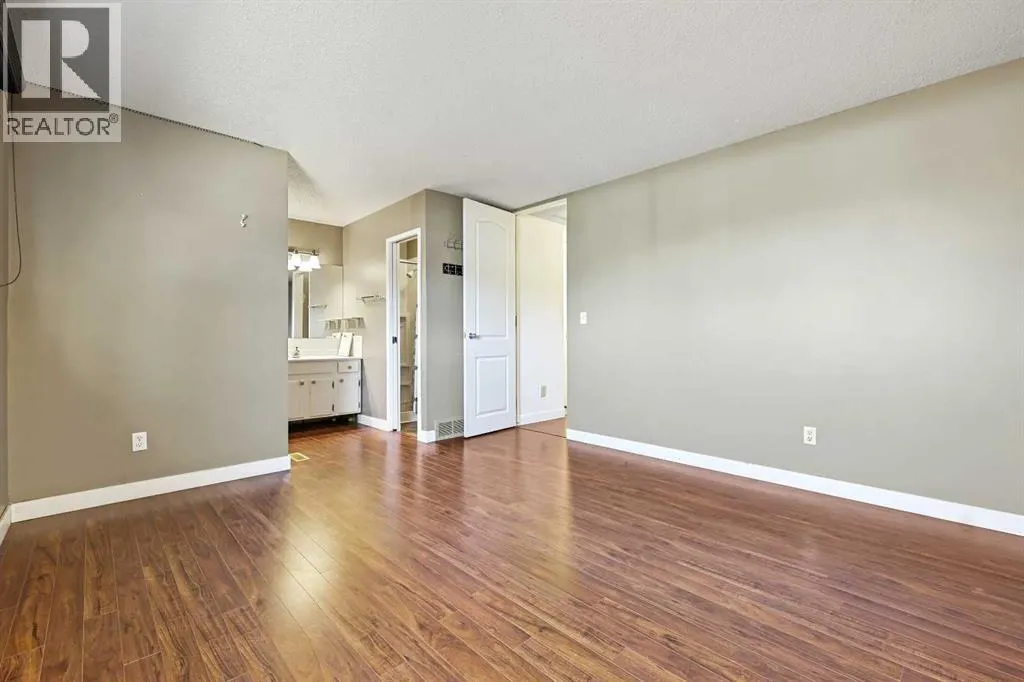 256 Cedarpark Drive SW