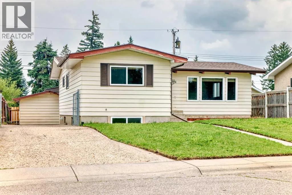 211 Allan Crescent SE