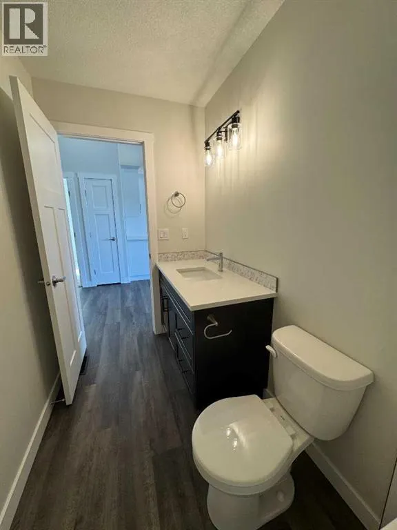 21 Vermont Close