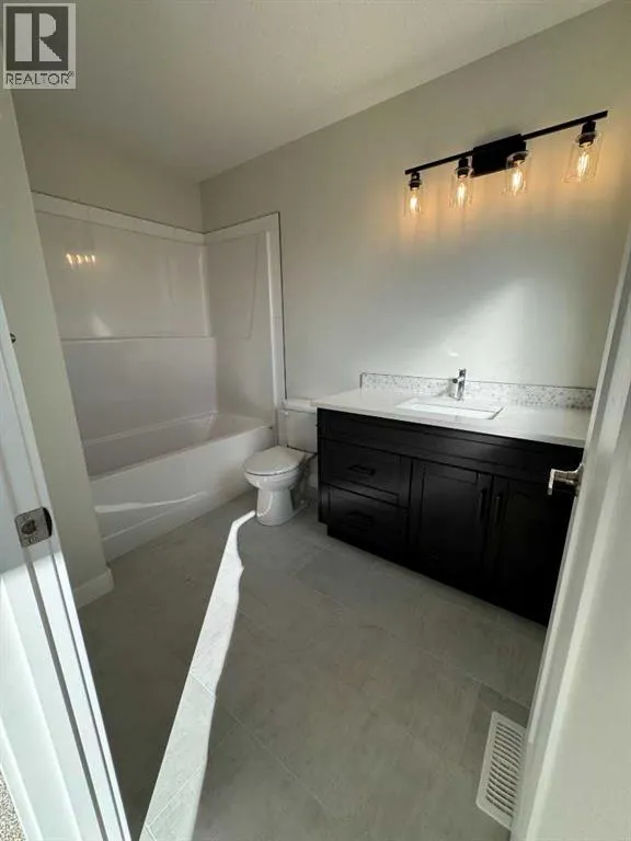 21 Vermont Close