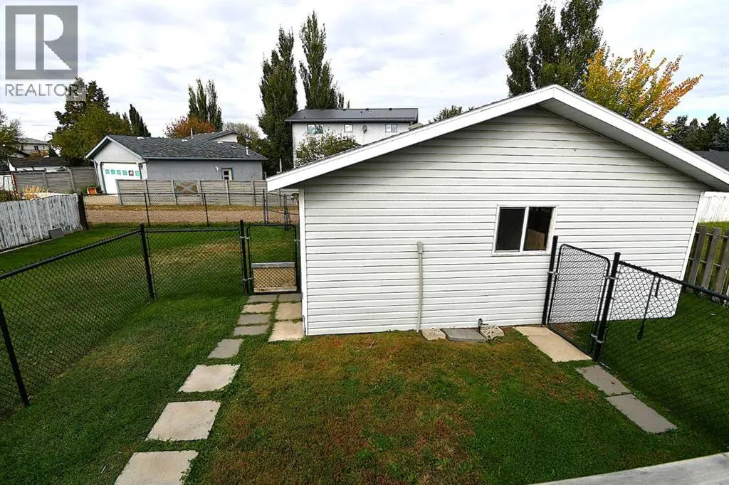 337 Laura Ave Avenue W