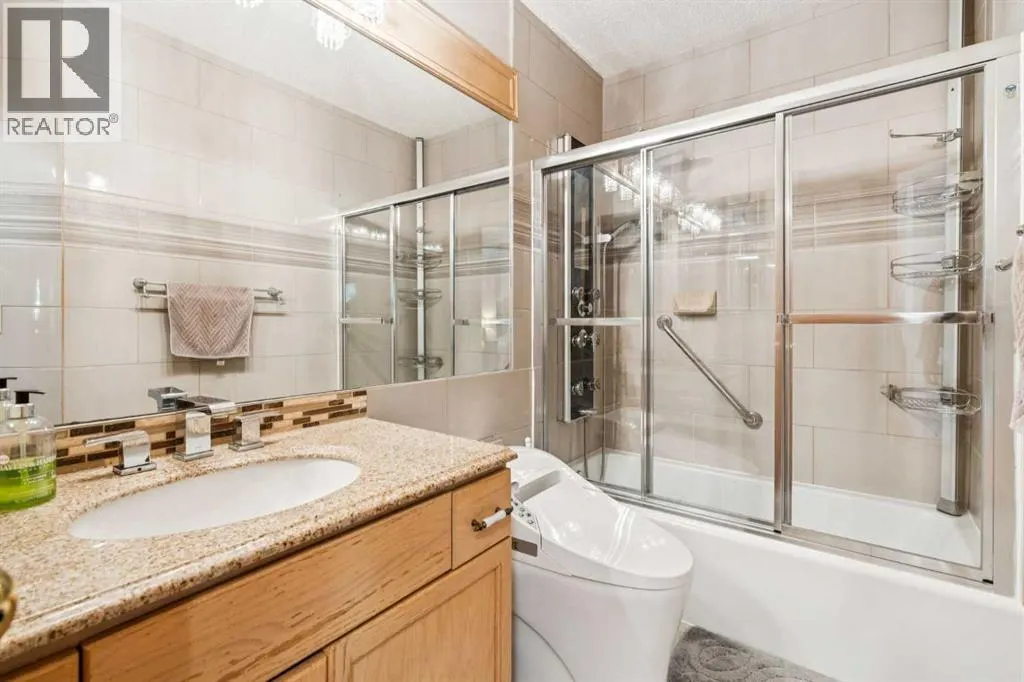 26 Mt Robson Close SE