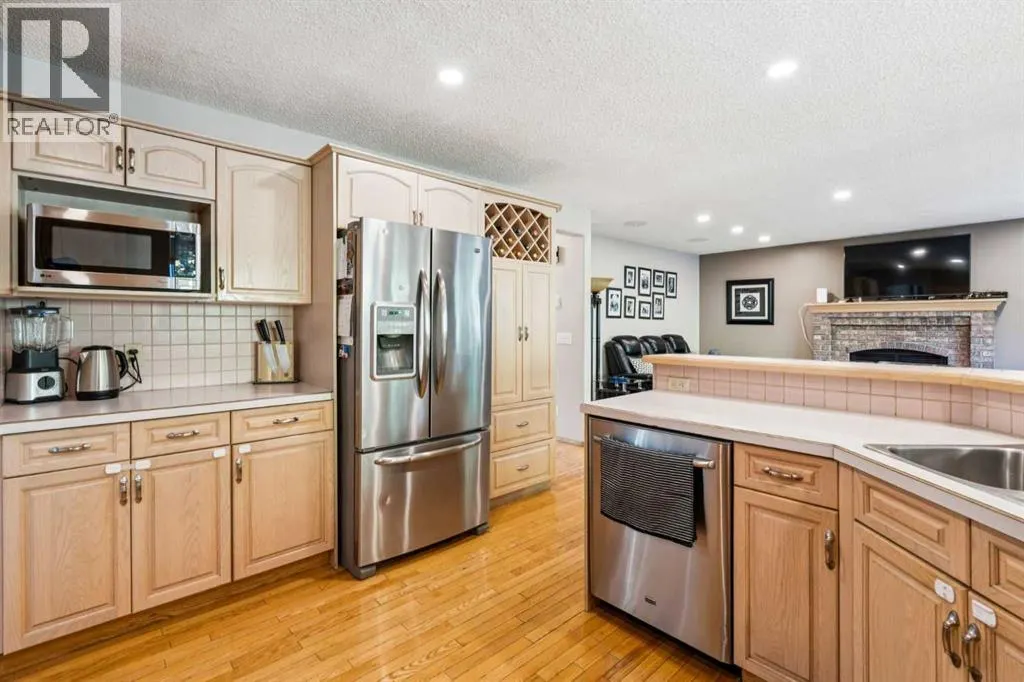 26 Mt Robson Close SE
