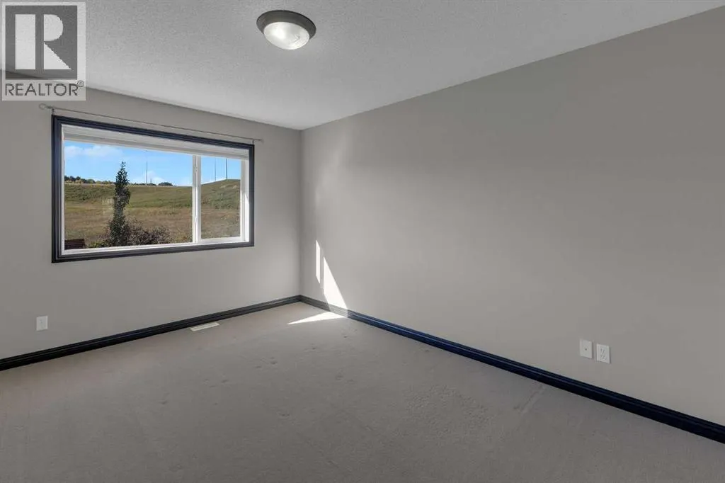 368 Kincora Drive NW