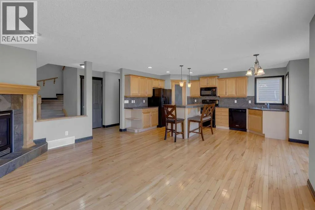 368 Kincora Drive NW