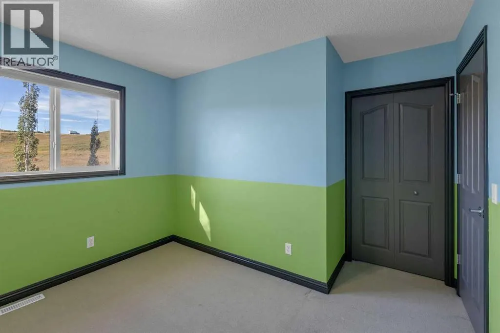 368 Kincora Drive NW
