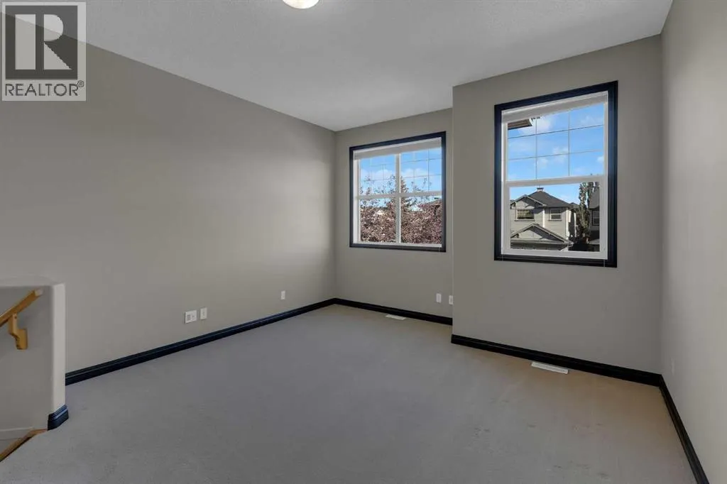 368 Kincora Drive NW