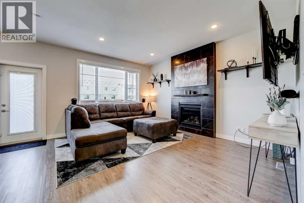 233 Agnes Short Place N
