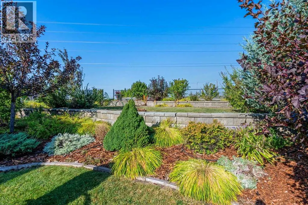 72 Tuscany Ridge Crescent NW
