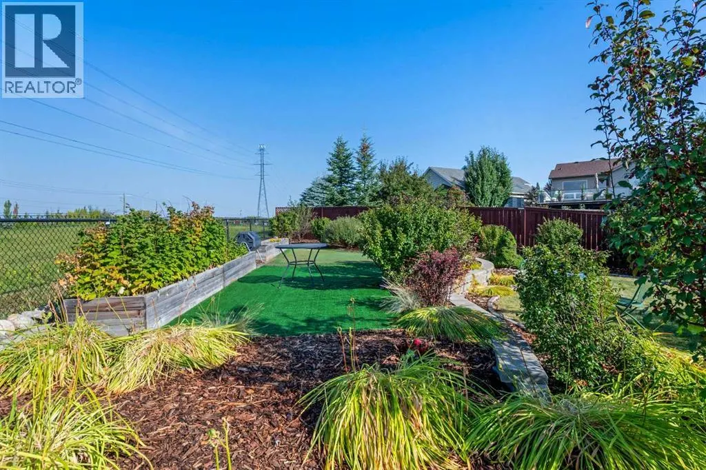 72 Tuscany Ridge Crescent NW