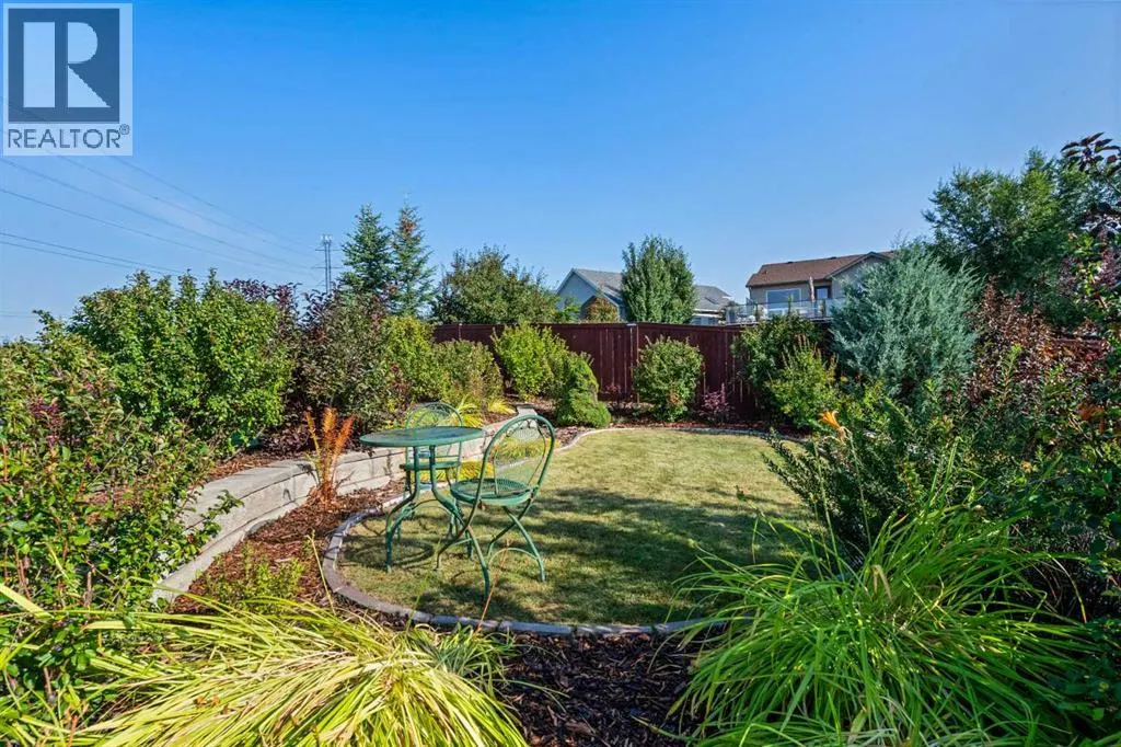 72 Tuscany Ridge Crescent NW