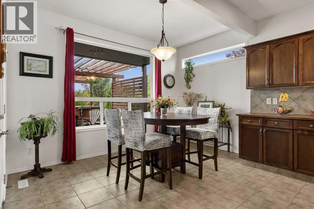 72 Tuscany Ridge Crescent NW