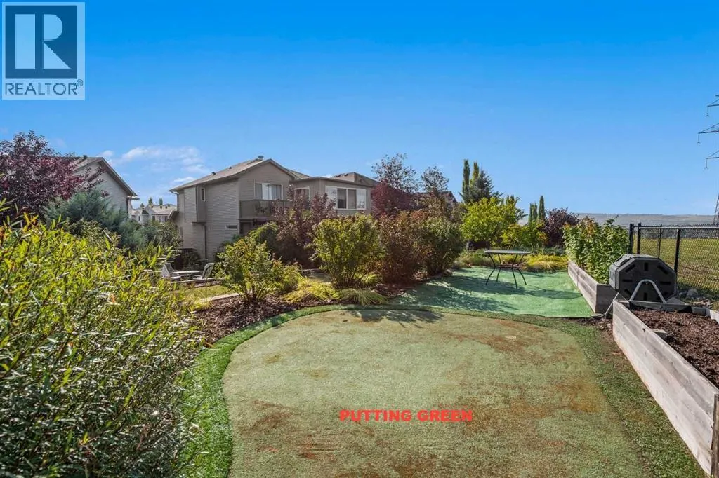 72 Tuscany Ridge Crescent NW