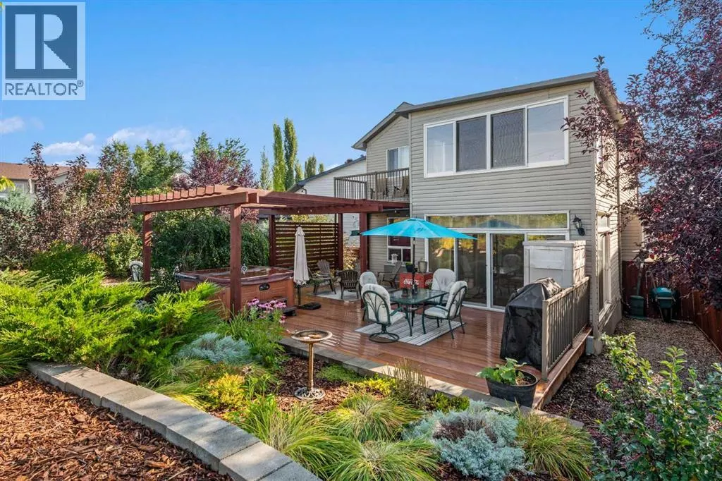 72 Tuscany Ridge Crescent NW