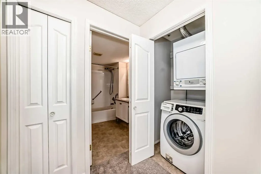 233, 5000 Somervale Court SW