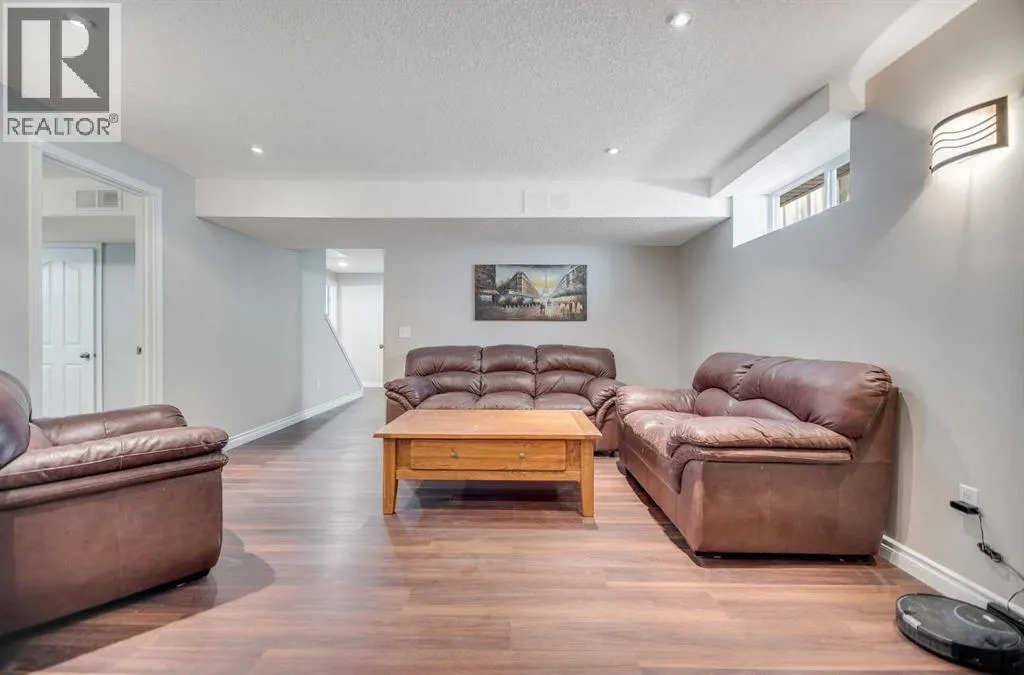 10 Westfall Crescent
