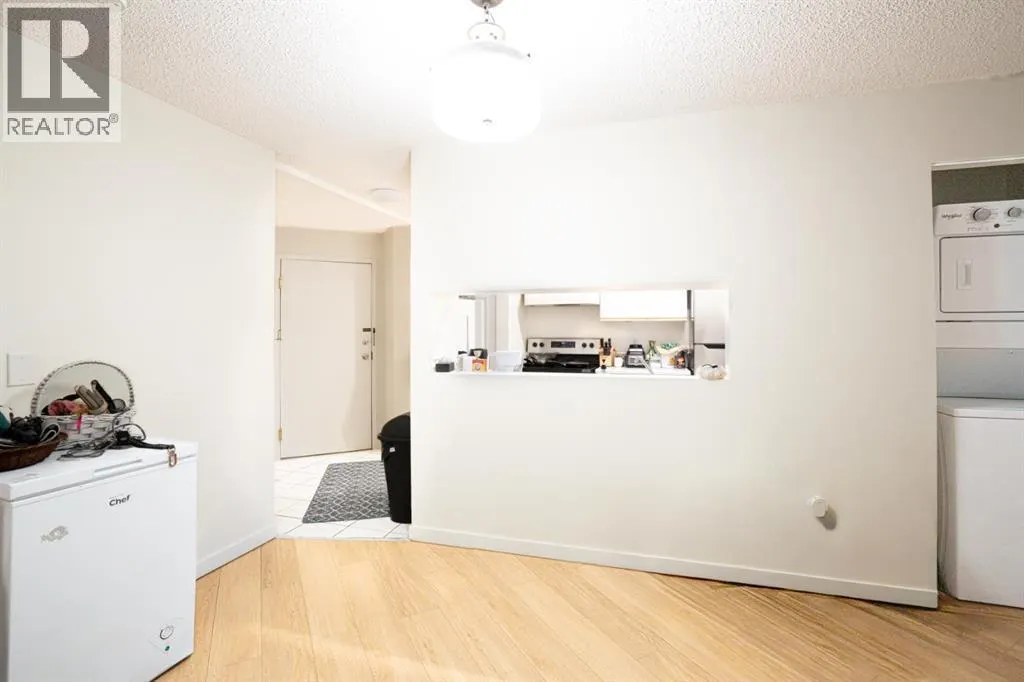 209, 11 Dover Point SE